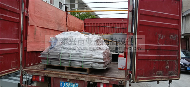 菌型通風筒，鵝頸通風筒，風雨密蓋百葉窗，通風柵等發(fā)貨