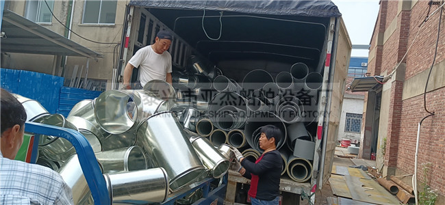 船用螺旋風(fēng)管及附件發(fā)貨